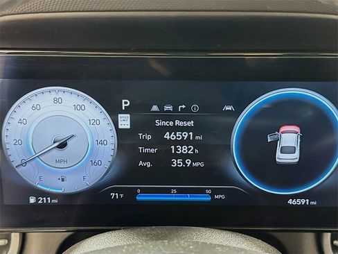 Used 2024 Hyundai Elantra Limited image 10