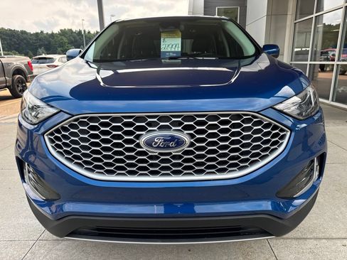 Certified 2024 Ford Edge SEL w/ Convenience Package AWD/4WD image 11
