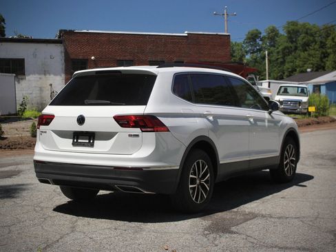 Used 2021 Volkswagen Tiguan SE w/ Panoramic Sunroof Package AWD/4WD image 6