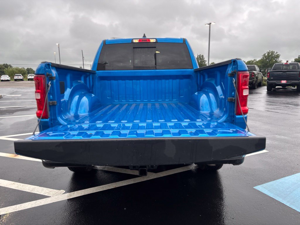 Used 2025 RAM 1500 Big Horn AWD/4WD image 9