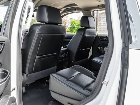 Used 2020 Chevrolet Tahoe Premier AWD/4WD image 38