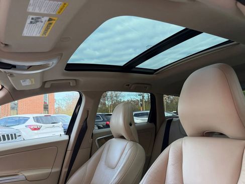 Used 2014 Volvo XC60 T6 image 15