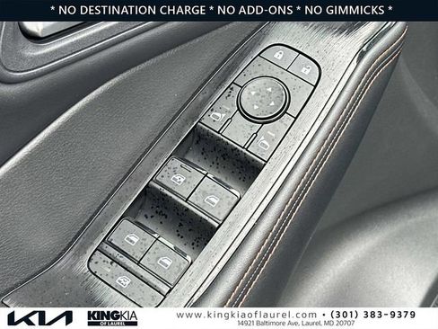 Used 2025 Nissan Rogue SV AWD/4WD image 20