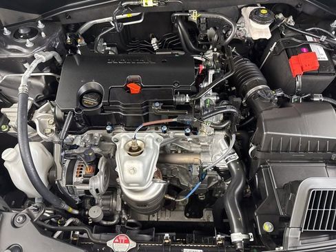 Used 2025 Honda HR-V EX-L image 18