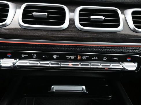 Used 2020 Mercedes-Benz GLE 580 4MATIC image 27