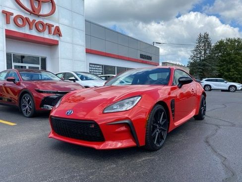 New 2025 Toyota GR86 Premium image 6