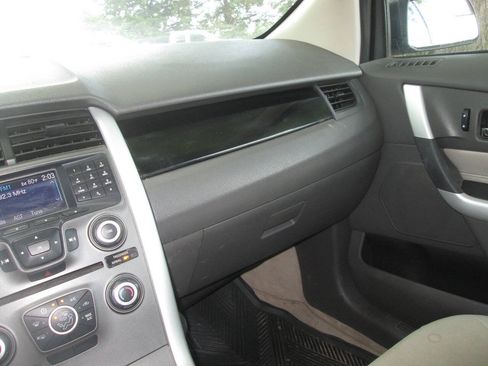 Used 2012 Ford Edge SE FWD image 16