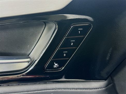 Used 2023 Acura MDX Technology image 22