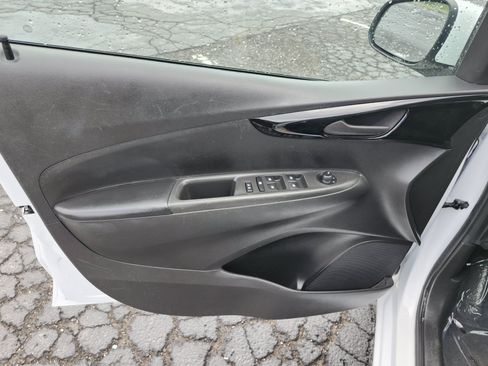 Used 2021 Chevrolet Spark LT FWD image 22