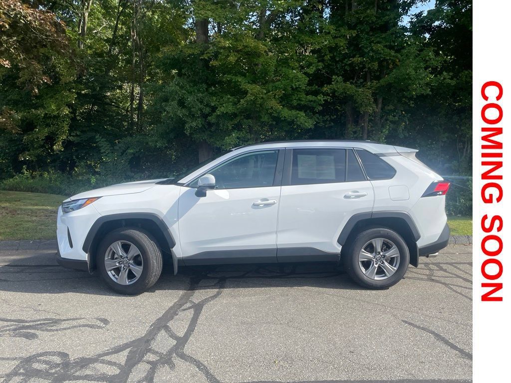 Used 2023 Toyota RAV4 XLE w/ Convenience Package AWD/4WD image 5