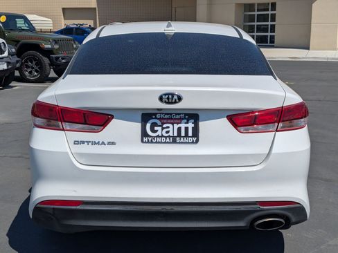 Used 2017 Kia Optima LX FWD image 5