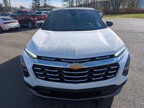 New 2026 Chevrolet Equinox LT w/ Convenience Package II image 2