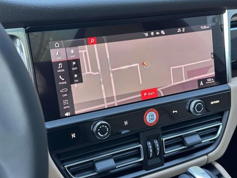 New 2026 Porsche Macan AWD/4WD image 24