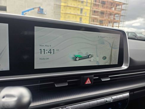 Used 2023 Hyundai Ioniq 6 SE RWD image 29