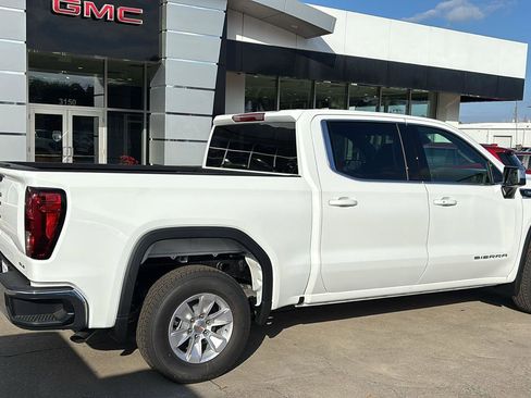 New 2026 GMC Sierra 1500 SLE RWD image 8