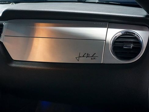 Used 2013 Ford Mustang GT Premium w/ Electronics Pkg RWD image 76