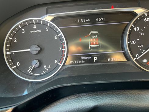Used 2025 Nissan Pathfinder SV FWD image 43