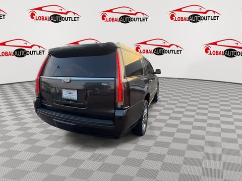 Used 2016 Cadillac Escalade ESV Platinum AWD/4WD image 7