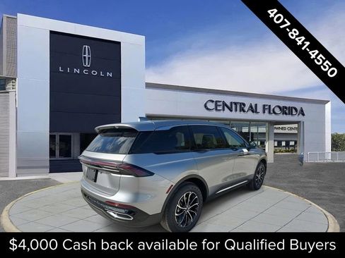 New 2026 Lincoln Nautilus Premier image 3