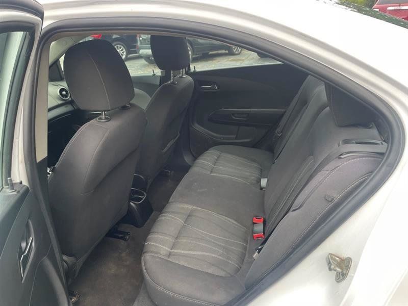 Used 2015 Chevrolet Sonic LT FWD image 10