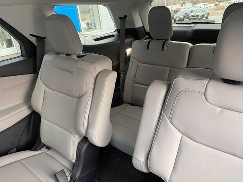 New 2026 Ford Explorer Active w/ Active Comfort Package image 12