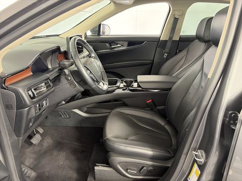 Used 2022 Lincoln Nautilus Reserve AWD/4WD image 6