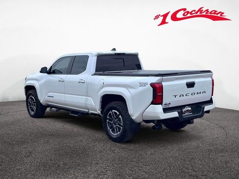 Used 2024 Toyota Tacoma TRD Sport w/ TRD Sport Upgrade Package AWD/4WD image 9