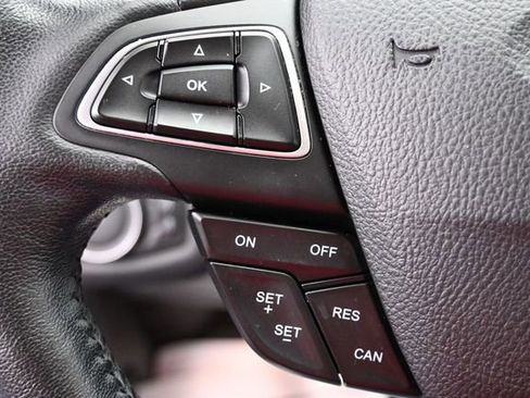 Used 2019 Ford Escape SEL FWD image 17