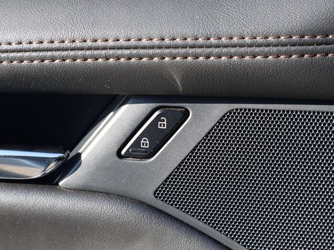 Used 2025 MAZDA MAZDA3 s image 15