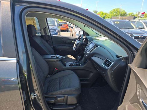 Used 2021 Chevrolet Equinox LT w/ LPO, Cargo Package AWD/4WD image 7