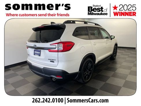 Used 2023 Subaru Ascent Onyx Edition AWD/4WD image 5
