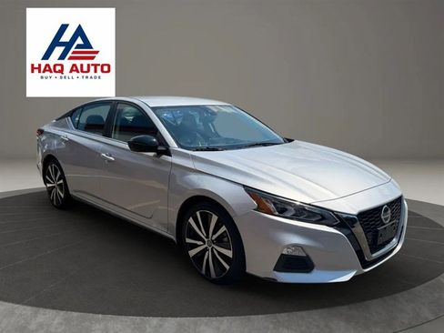 Used 2022 Nissan Altima 2.5 SR FWD image 3