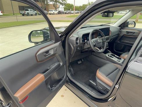 Used 2025 Ford Bronco Sport Outer Banks w/ Outer Banks Tech Package+ image 7