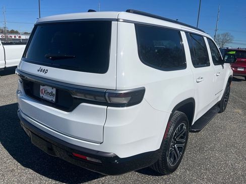 New 2026 Jeep Grand Wagoneer 4WD image 24