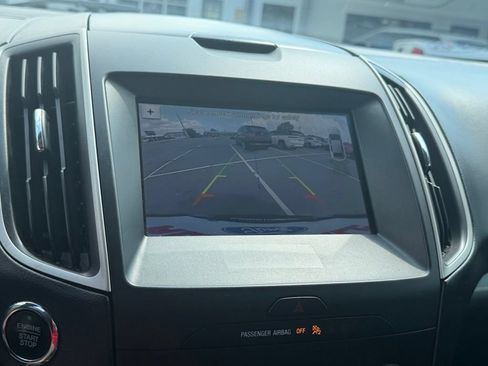 Used 2019 Ford Edge SEL w/ Equipment Group 201A FWD image 23
