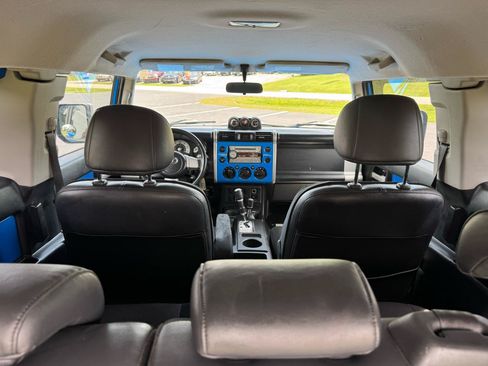 Used 2007 Toyota FJ Cruiser 4WD image 23