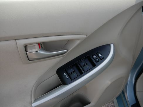 Used 2012 Toyota Prius Two FWD image 20