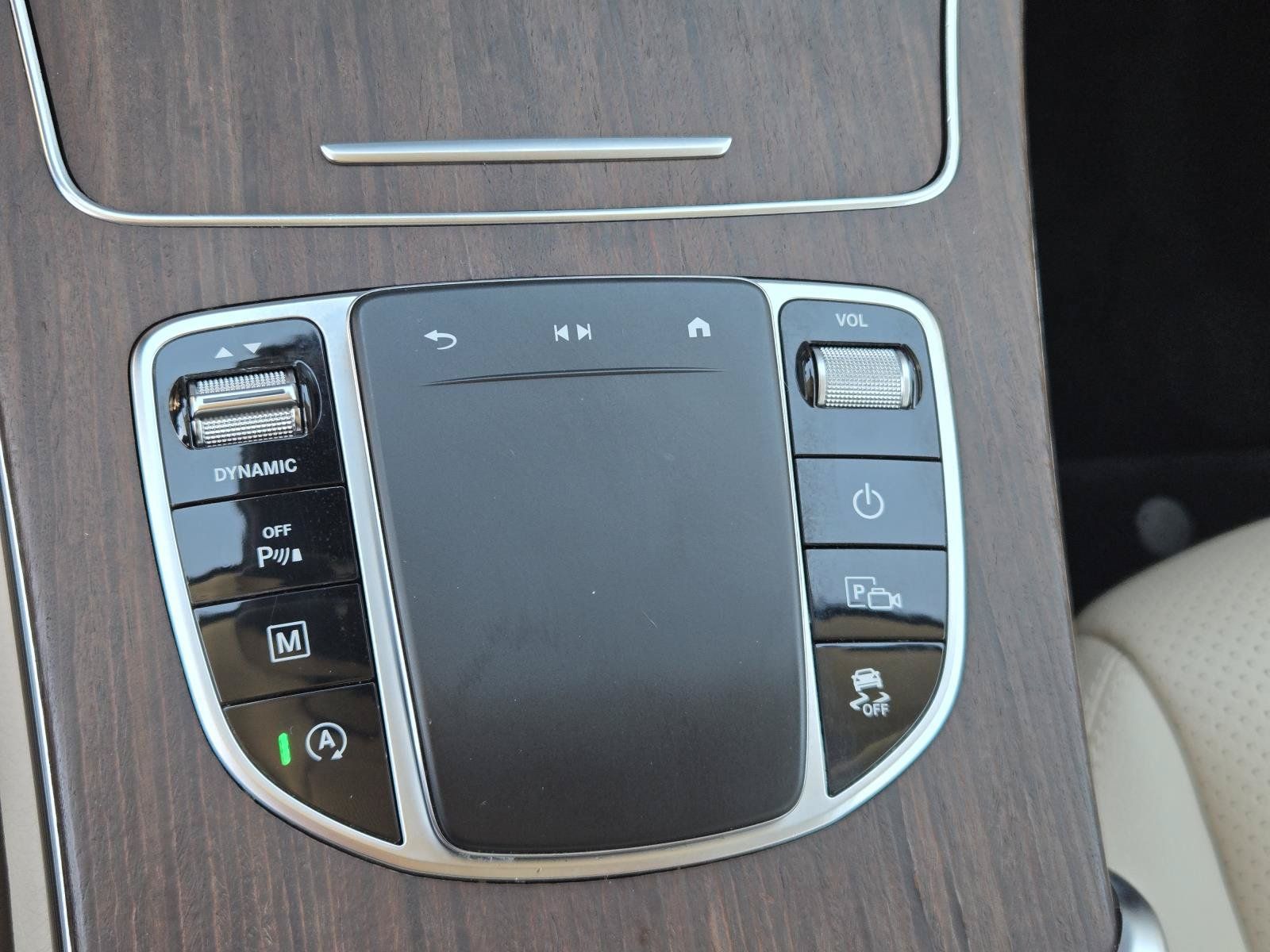 Used 2022 Mercedes-Benz GLC 300 w/ Premium Package Lite image 13