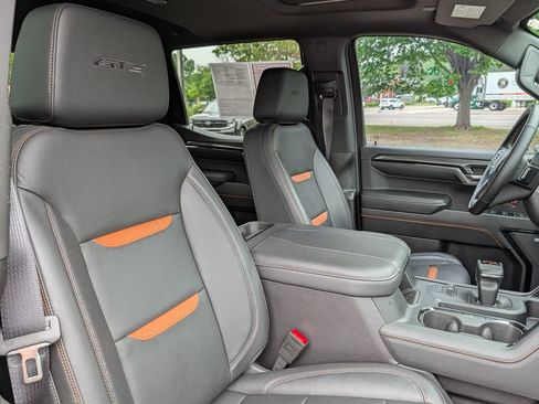 Used 2024 GMC Sierra 1500 AT4 w/ Technology Package AWD/4WD image 20