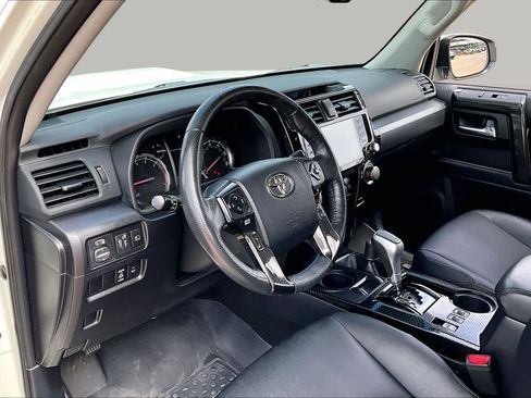 Used 2023 Toyota 4Runner TRD Off-Road Premium AWD/4WD image 16