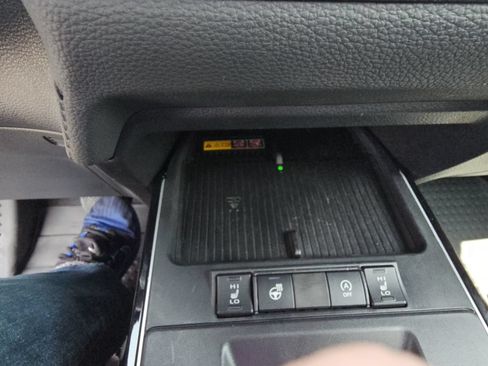 Certified 2026 Toyota Corolla Cross XLE AWD/4WD image 19