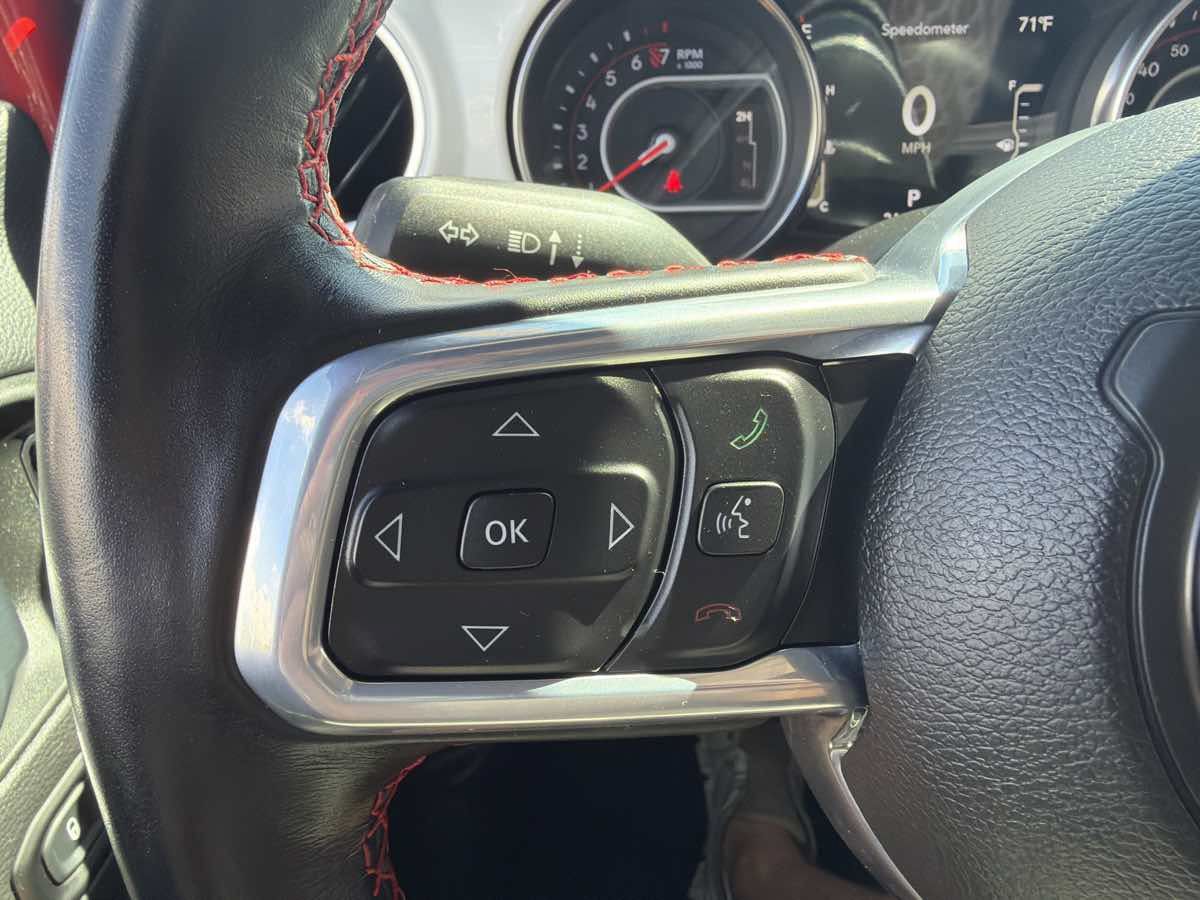 Used 2021 Jeep Gladiator Rubicon AWD/4WD image 32
