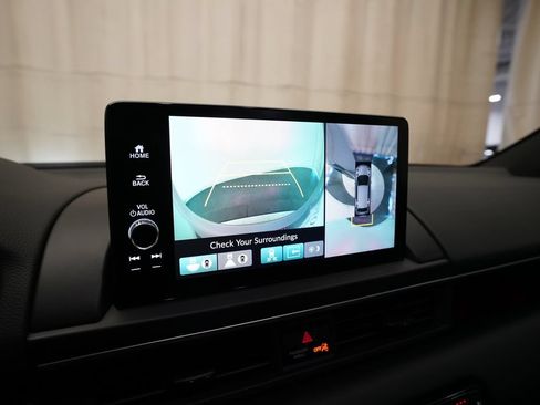 Used 2025 Honda Pilot Black Edition image 21