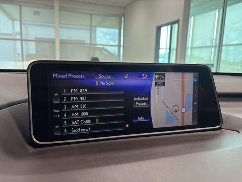 Used 2019 Lexus RX 350L FWD image 24