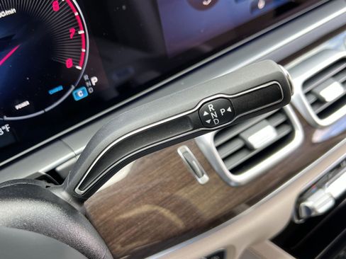 Certified 2024 Mercedes-Benz GLE 450 4MATIC image 20