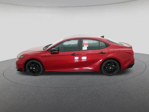 New 2026 Toyota Camry Hybrid image 3