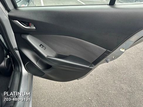 Used 2015 MAZDA MAZDA3 i SV FWD image 21