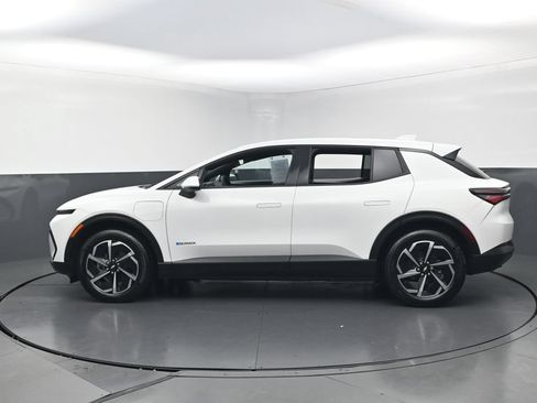 Used 2025 Chevrolet Equinox EV LT FWD image 4