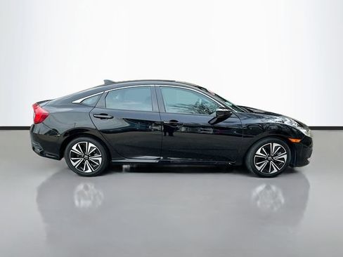 Used 2018 Honda Civic EX-T image 5