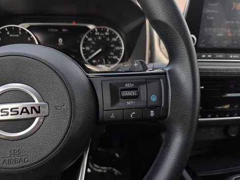 Used 2021 Nissan Rogue SV FWD image 21